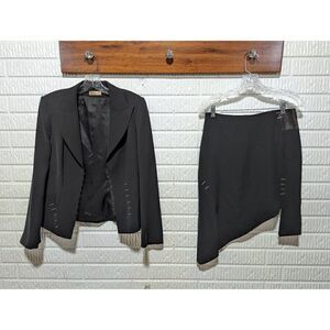 Manigance Paris Women's Black Leather Metal Trim Skirt Suit Size 40 US 8